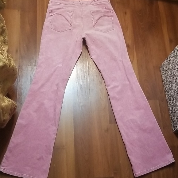 💘PINK CORDUROY FLARE JEANS!💘 - Picture 8 of 8